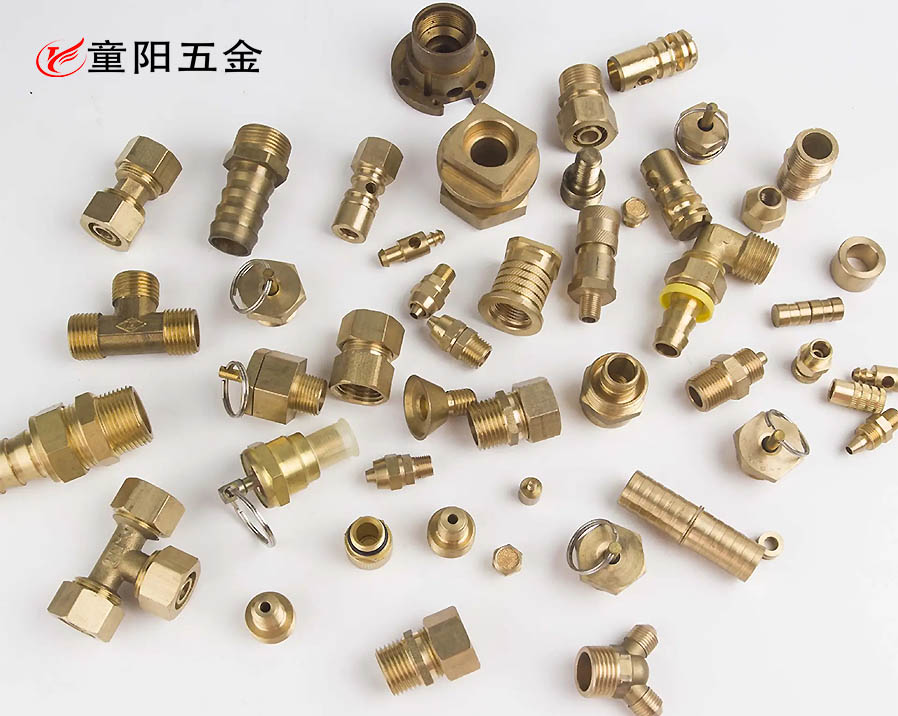 走芯機加（jiā）工銅管轉接頭